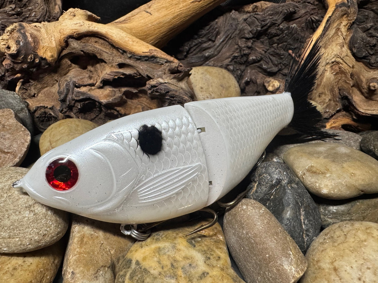 Fan Tail Glide Bait Pearl White Shad