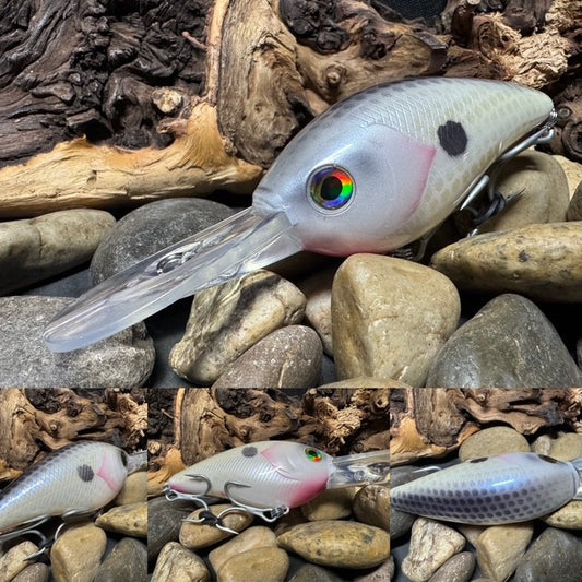 Colossal Deep Diving Crankbait Light Shad